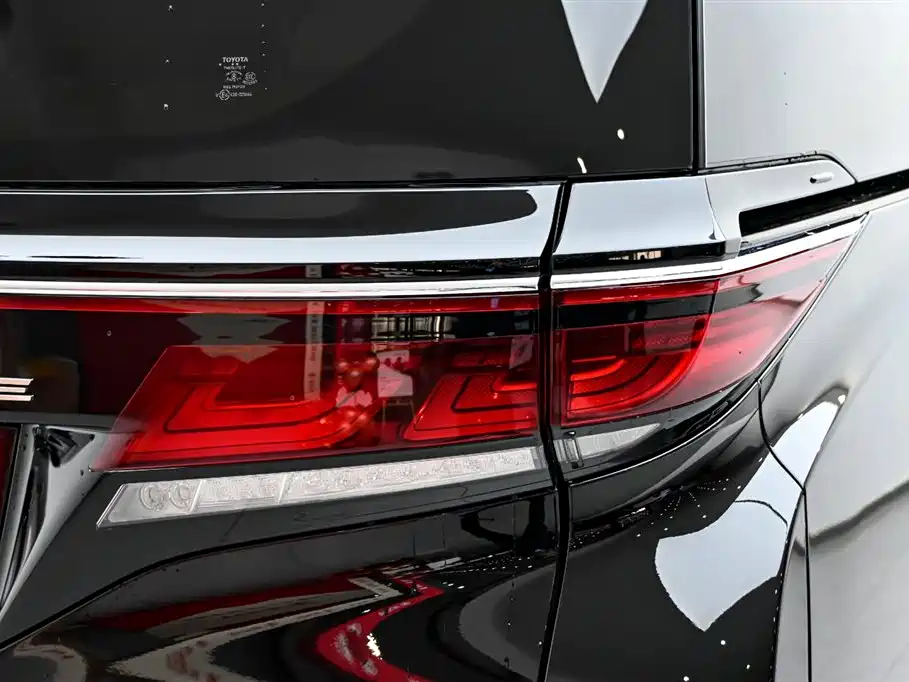 Toyota Alphard 2024 Crown Hybrid 2.5L Executive Premium Version 2026 - thumbnail 9