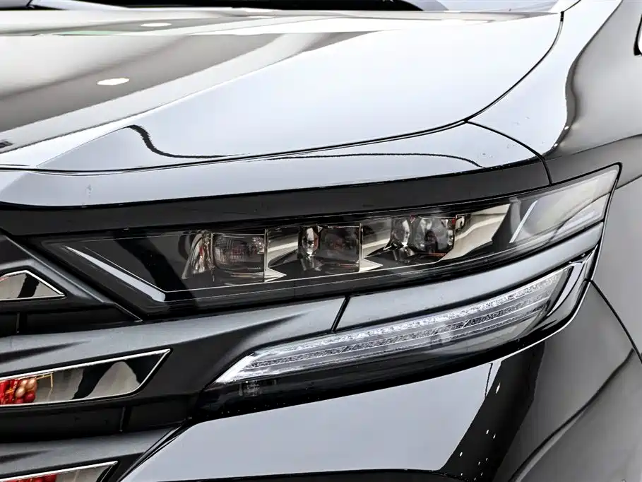 Toyota Alphard 2024 Crown Hybrid 2.5L Executive Premium Version 2026 - thumbnail 10
