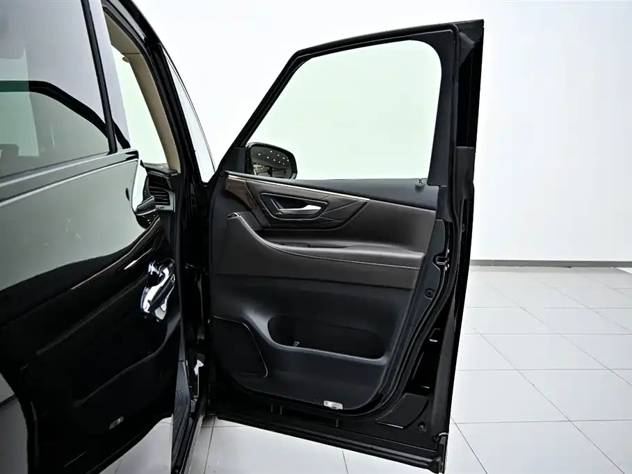 Toyota Alphard 2024 Crown Hybrid 2.5L Executive Premium Version 2026 - thumbnail 25