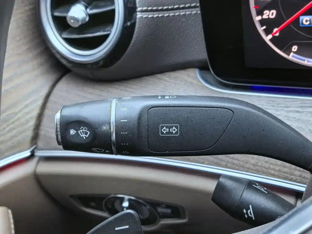 Mercedes-Benz Mercedes-Benz E-Class 2020 Model Year Facelift E 300 L Fashion Edition 2020 - thumbnail 9