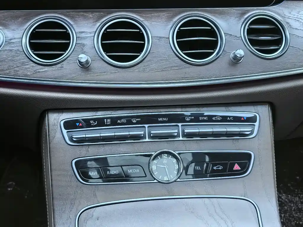 Mercedes-Benz Mercedes-Benz E-Class 2020 Model Year Facelift E 300 L Fashion Edition 2020 - thumbnail 11