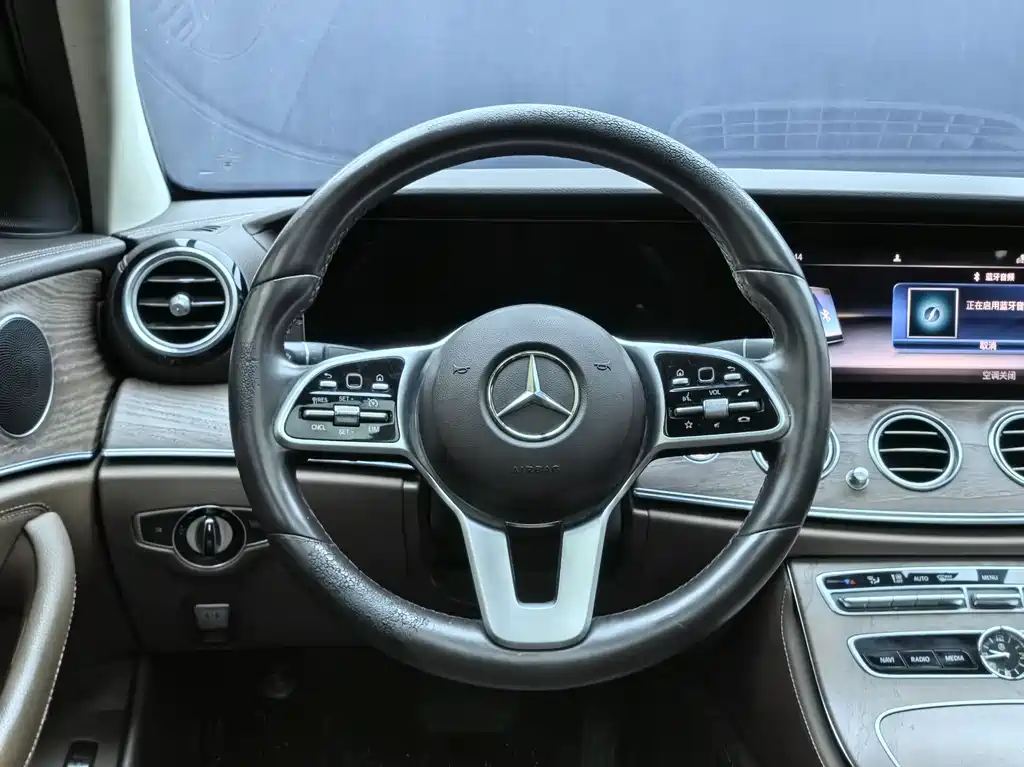 Mercedes-Benz Mercedes-Benz E-Class 2020 Model Year Facelift E 300 L Fashion Edition 2020 - thumbnail 13