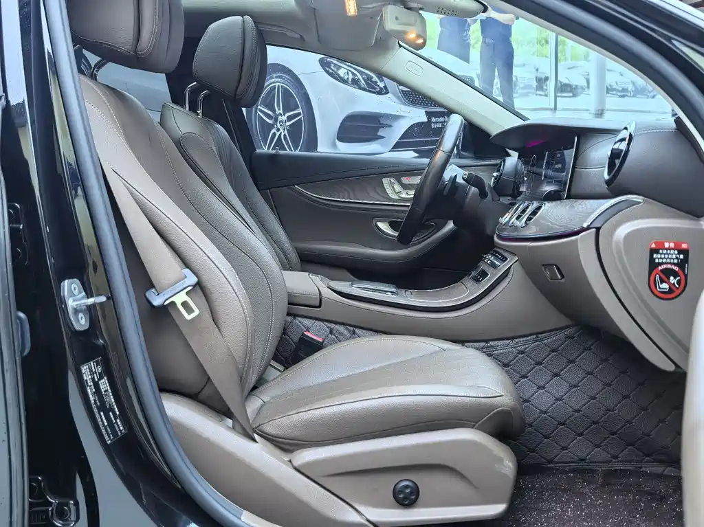 Mercedes-Benz Mercedes-Benz E-Class 2020 Model Year Facelift E 300 L Fashion Edition 2020 - thumbnail 22