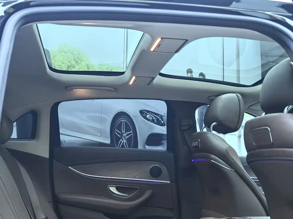 Mercedes-Benz Mercedes-Benz E-Class 2020 Model Year Facelift E 300 L Fashion Edition 2020 - thumbnail 25
