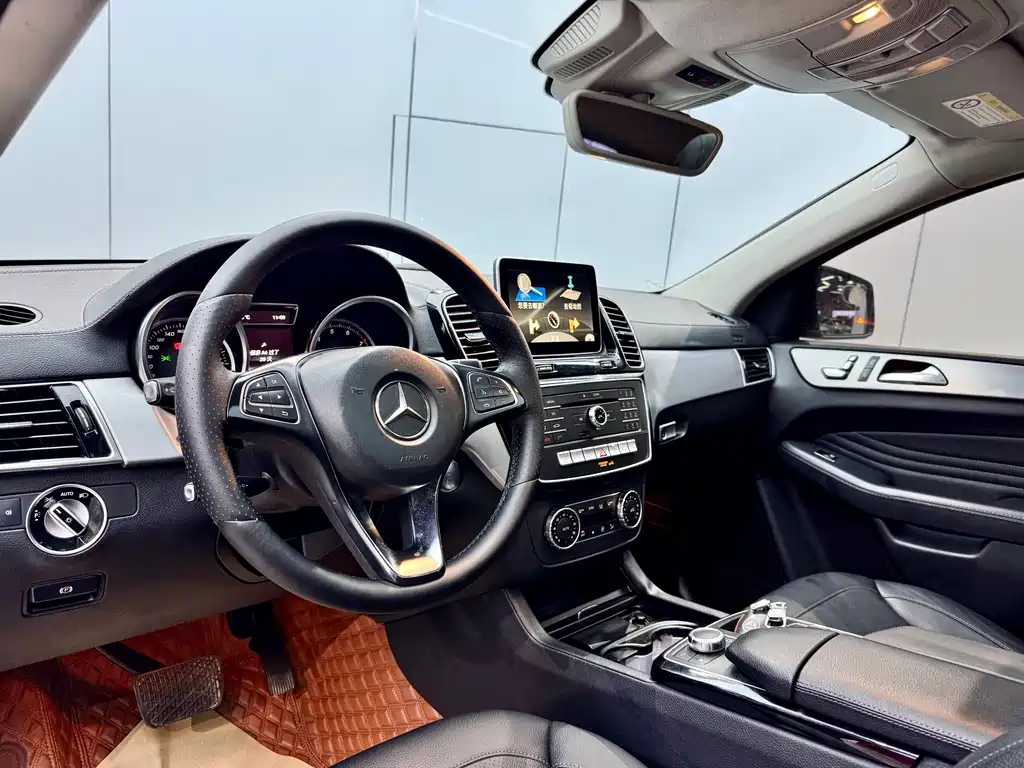 Mercedes-Benz Mercedes-Benz GLE Coupe 2015 GLE 320 4MATIC Coupé SUV 2016 - thumbnail 7