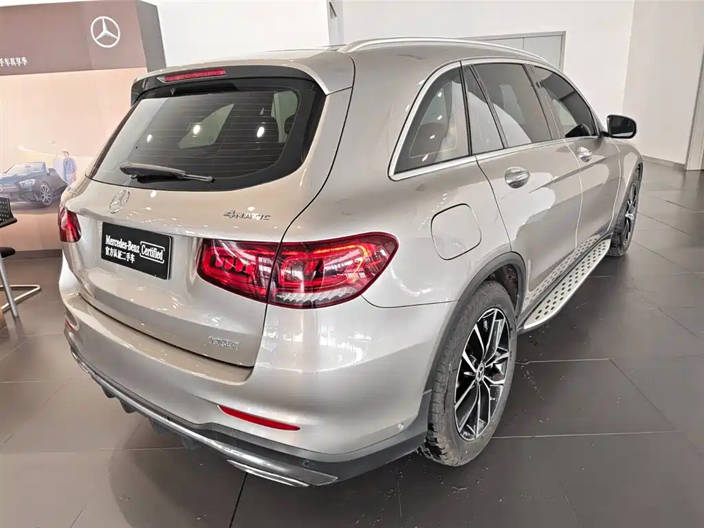 Mercedes-Benz Mercedes-Benz GLC 2020 GLC 300 L 4MATIC Sport Edition 2020 - thumbnail 3