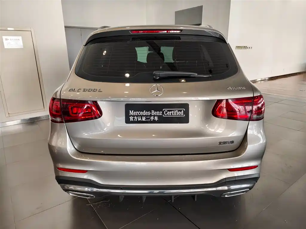 Mercedes-Benz Mercedes-Benz GLC 2020 GLC 300 L 4MATIC Sport Edition 2020 - thumbnail 4