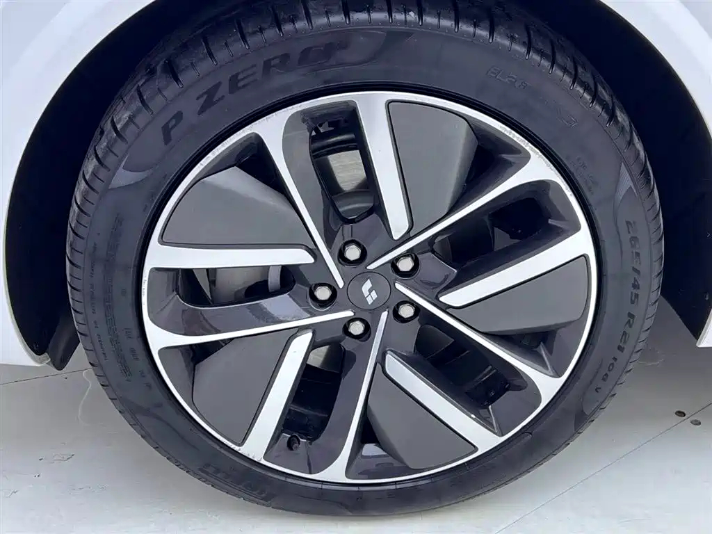 Li Auto Li L6 2024 Pro 2024 - thumbnail 13