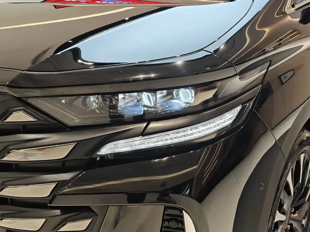 Toyota Alphard 2024 Crown Hybrid 2.5L Executive Premium Version 2024 - thumbnail 6
