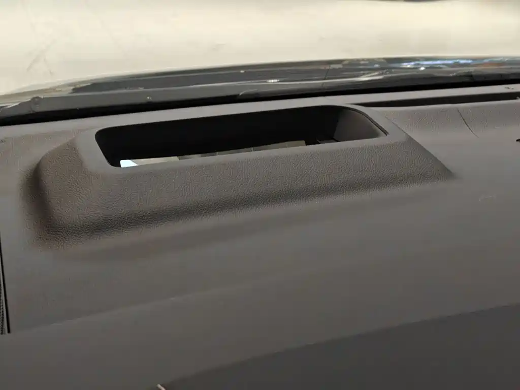 Toyota Alphard 2024 Crown Hybrid 2.5L Executive Premium Version 2024 - thumbnail 24