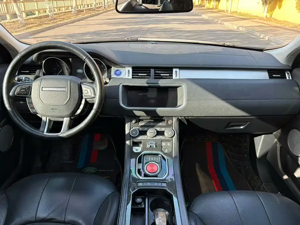Land Rover Range Rover Evoque 2018 240PS SE Dynamic Premium 2018 - thumbnail 6