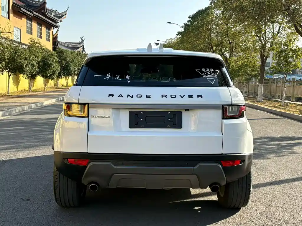 Land Rover Range Rover Evoque 2018 240PS SE Dynamic Premium 2018 - thumbnail 8