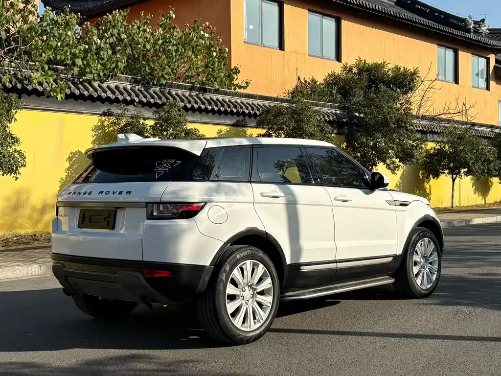 Land Rover Range Rover Evoque 2018 240PS SE Dynamic Premium 2018 - thumbnail 9