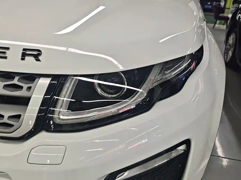 Land Rover Range Rover Evoque 2018 240PS SE Dynamic Premium 2018 - thumbnail 14