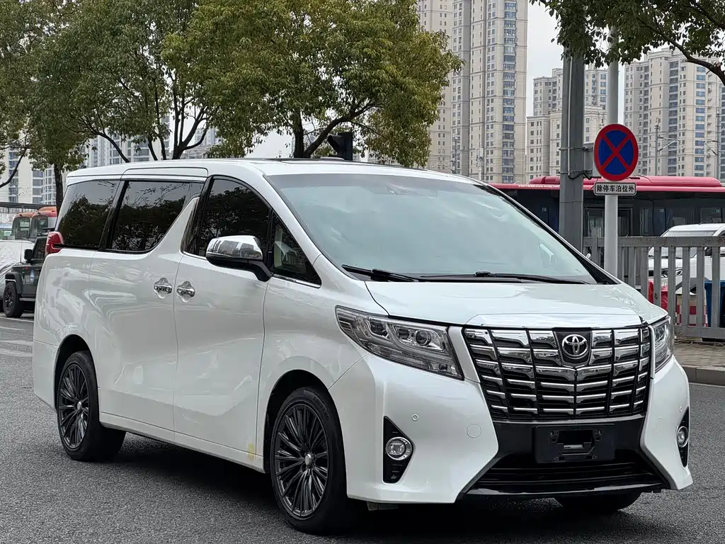 Toyota Alphard 2018 3.5L Executive Version 2017