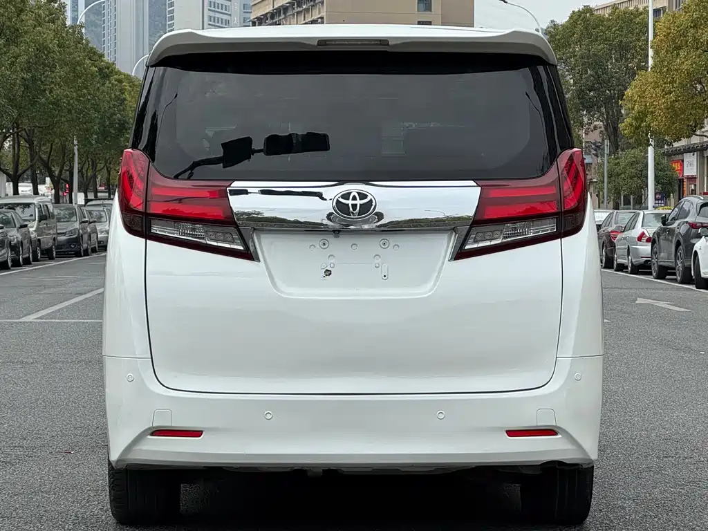 Toyota Alphard 2018 3.5L Executive Version 2017 - thumbnail 5