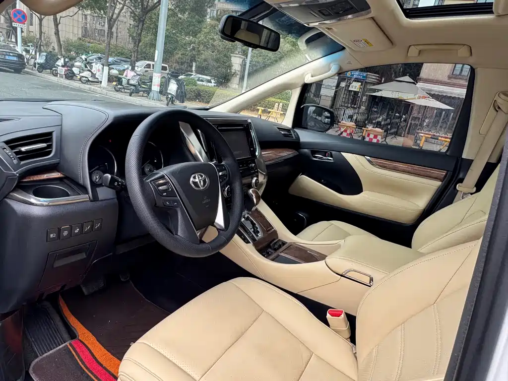 Toyota Alphard 2018 3.5L Executive Version 2017 - thumbnail 8