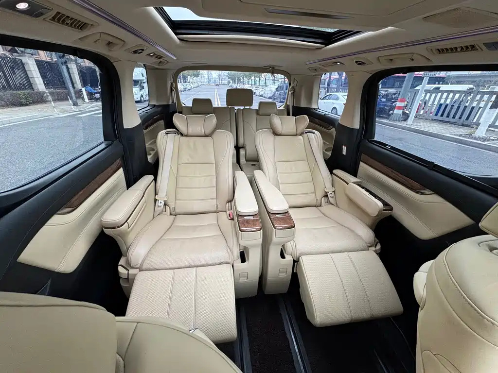 Toyota Alphard 2018 3.5L Executive Version 2017 - thumbnail 17