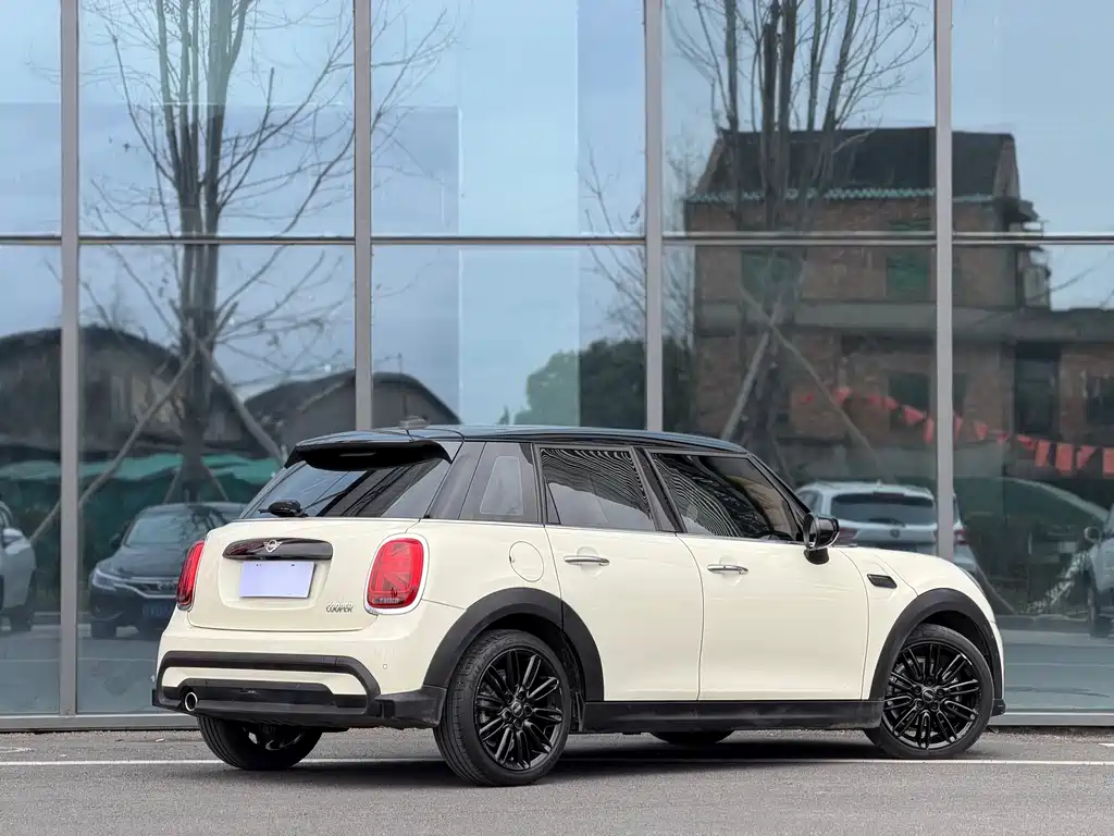 MINI MINI 2022 1.5T COOPER Artist Five-Door 2021 - thumbnail 5