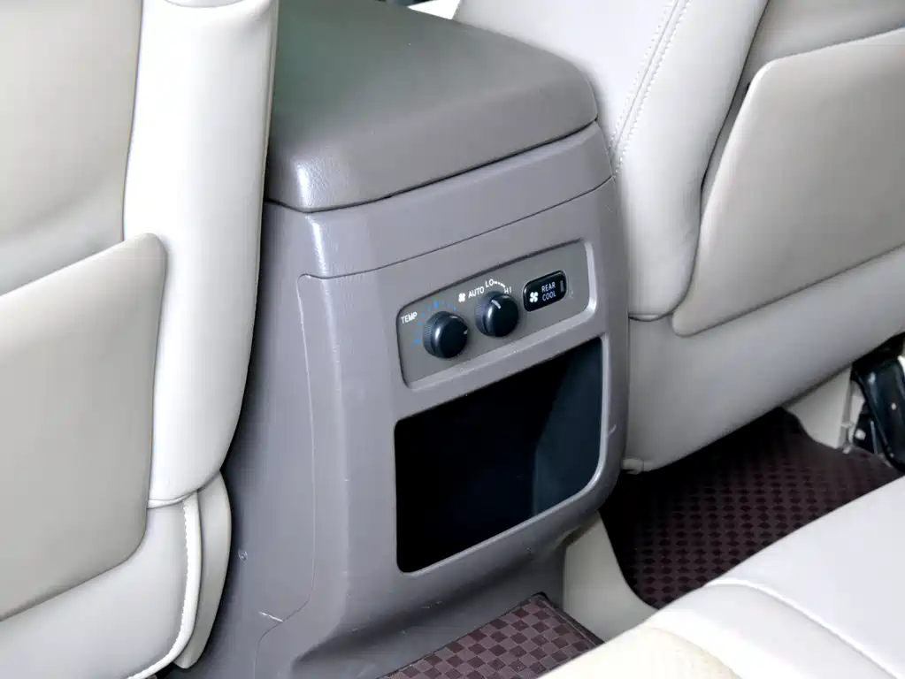 Toyota Toyota Land Cruiser Prado 2006 4.0L Automatic VX 2010 - thumbnail 27