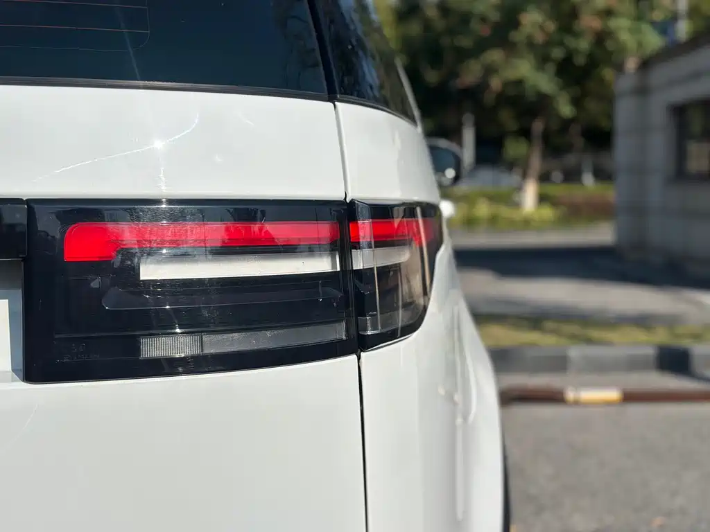 Land Rover Discovery 2019 3.0 SC V6 SE 2019 - thumbnail 9
