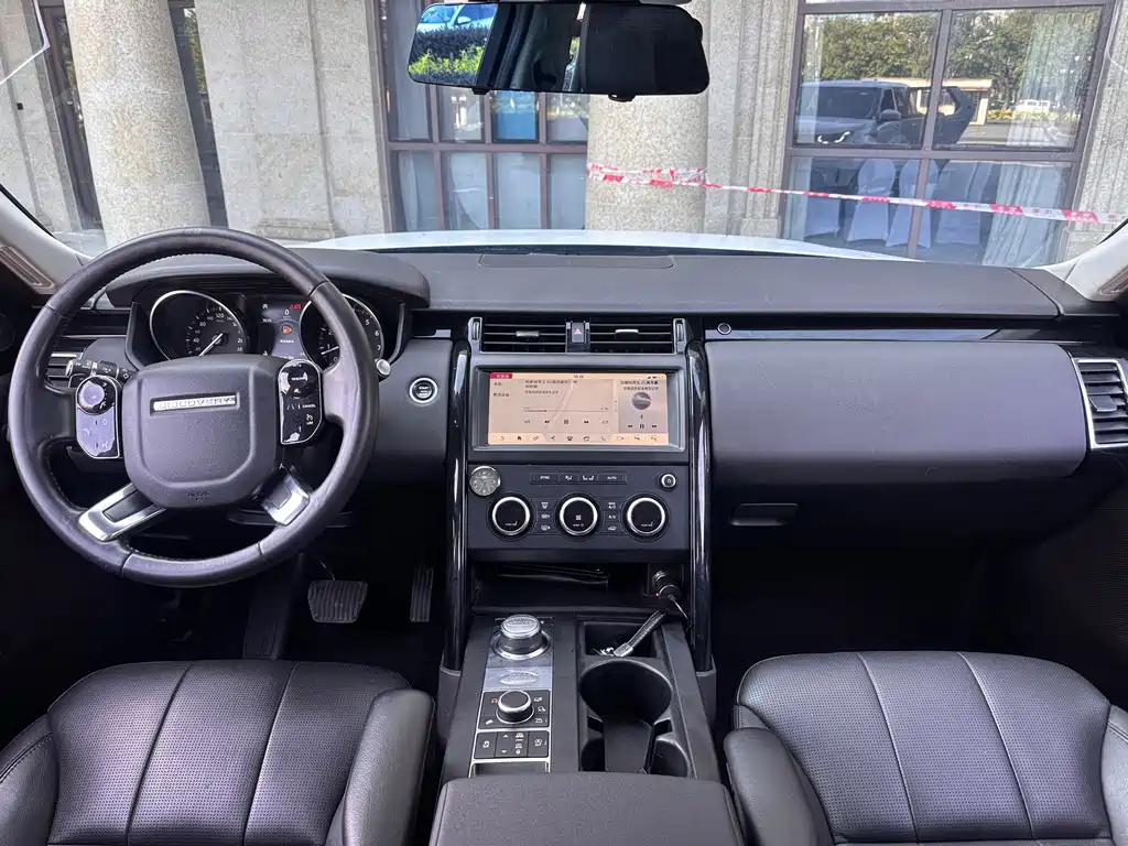 Land Rover Discovery 2019 3.0 SC V6 SE 2019 - thumbnail 18