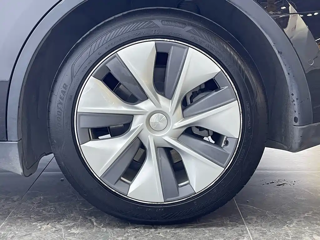Tesla Model Y 2022 Rear-Wheel Drive 2022 - thumbnail 7