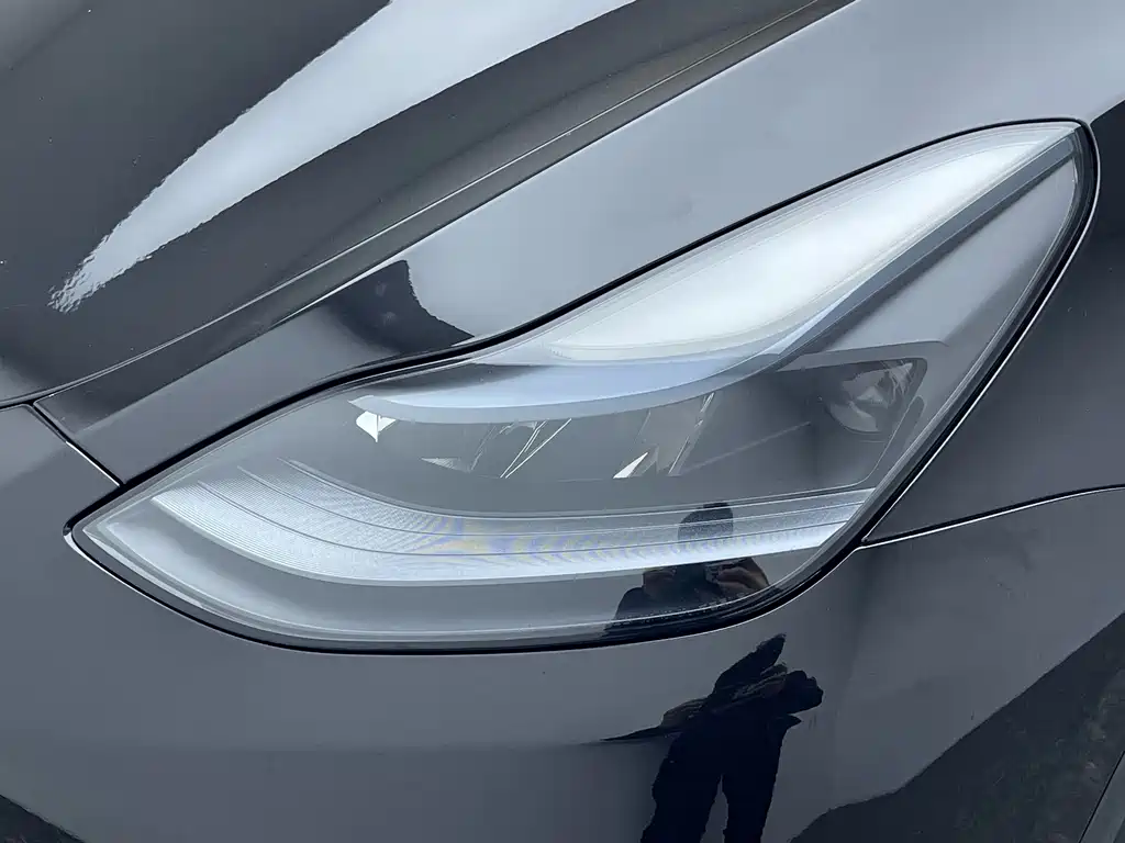 Tesla Model Y 2022 Rear-Wheel Drive 2022 - thumbnail 8