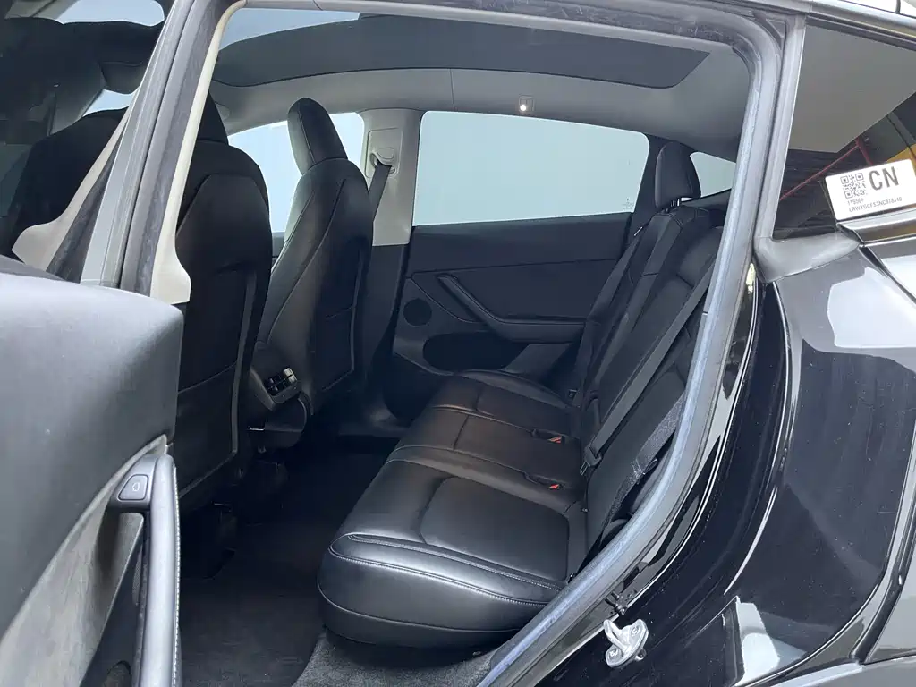 Tesla Model Y 2022 Rear-Wheel Drive 2022 - thumbnail 11