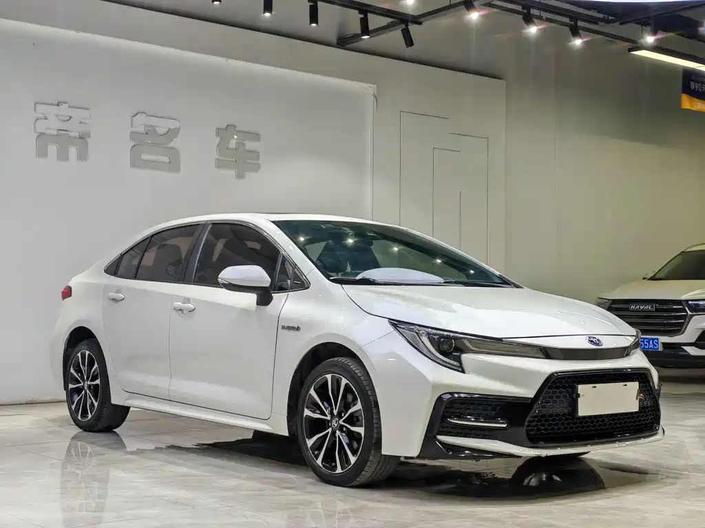 Toyota Toyota Corolla 2021 Model Hybrid 1.8H E-CVT Sport Edition 2020 - thumbnail 3