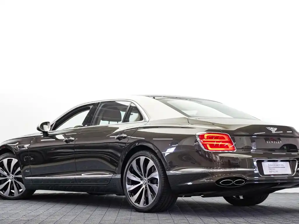 Bentley Bentley Flying Spur 2024 4.0T V8 Mulliner Edition 2024 - thumbnail 5