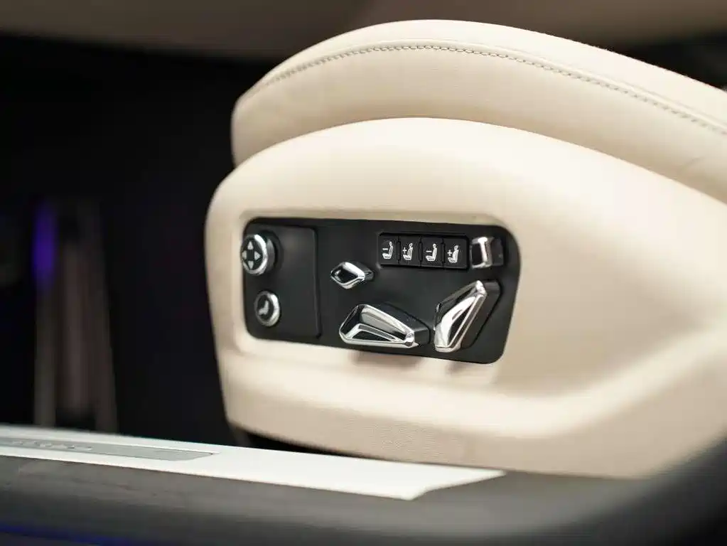 Bentley Bentley Flying Spur 2024 4.0T V8 Mulliner Edition 2024 - thumbnail 24