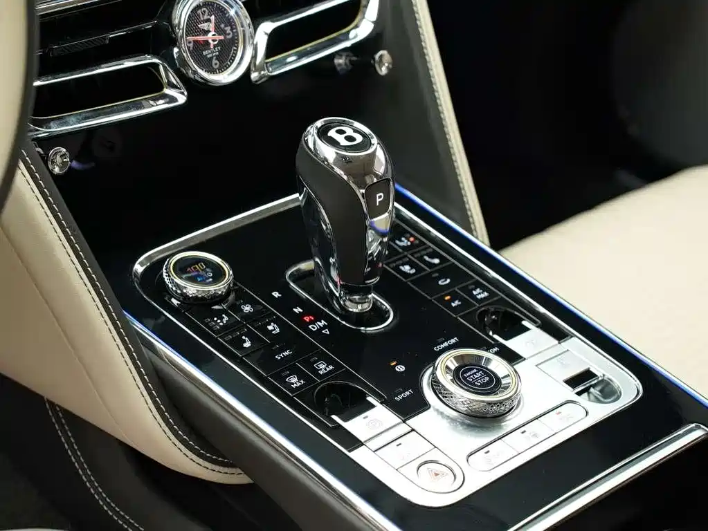 Bentley Bentley Flying Spur 2024 4.0T V8 Mulliner Edition 2024 - thumbnail 26