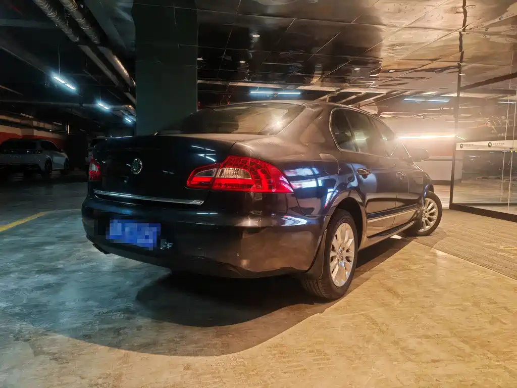 Skoda Skoda Octavia 2009 1.8TSI Automatic Elegant Edition 2010 - thumbnail 4