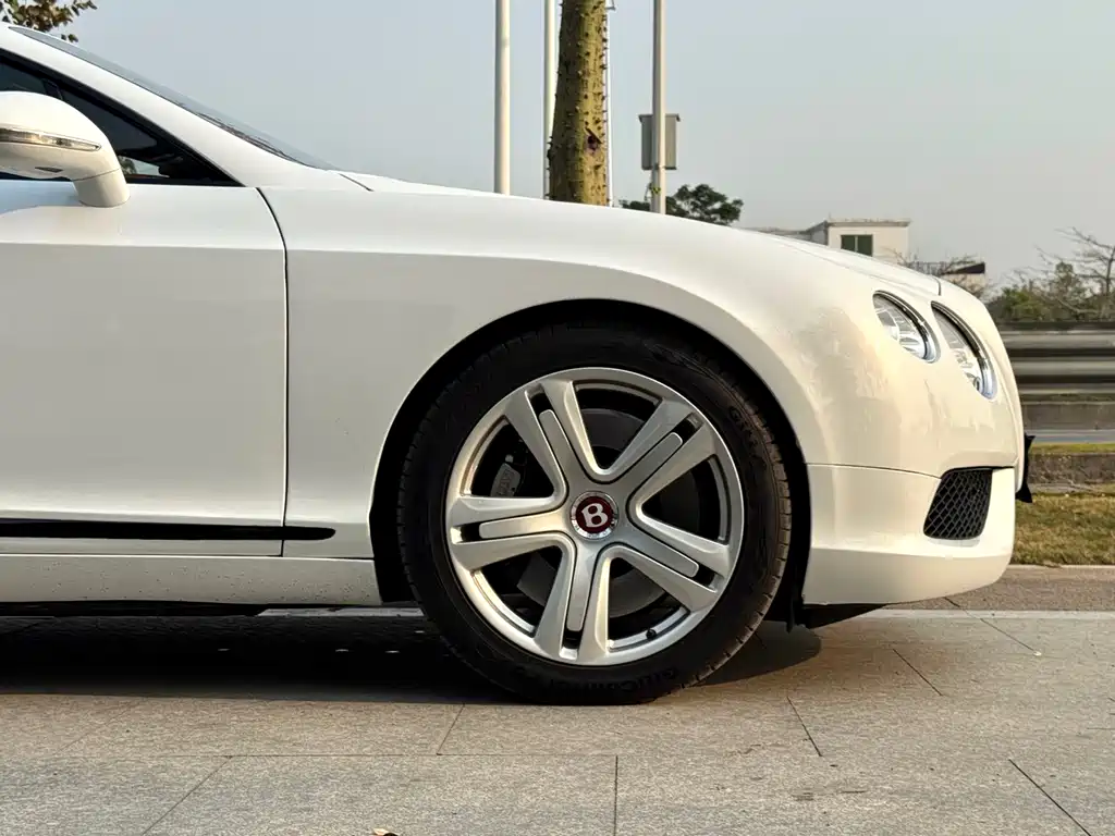 Bentley Bentley Continental 2012 4.0T GT V8 2013 - thumbnail 8