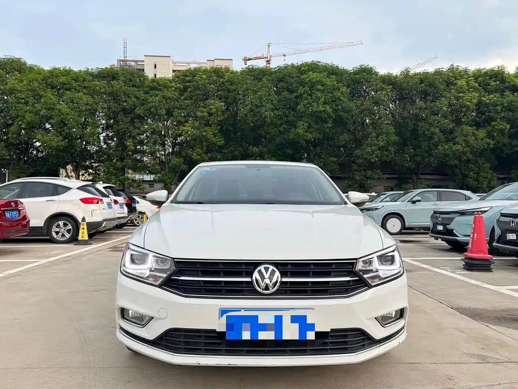 Volkswagen Volkswagen Bora 2018 1.5L Automatic Comfort Model 2018 - thumbnail 2