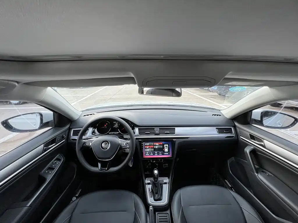 Volkswagen Volkswagen Bora 2018 1.5L Automatic Comfort Model 2018 - thumbnail 5