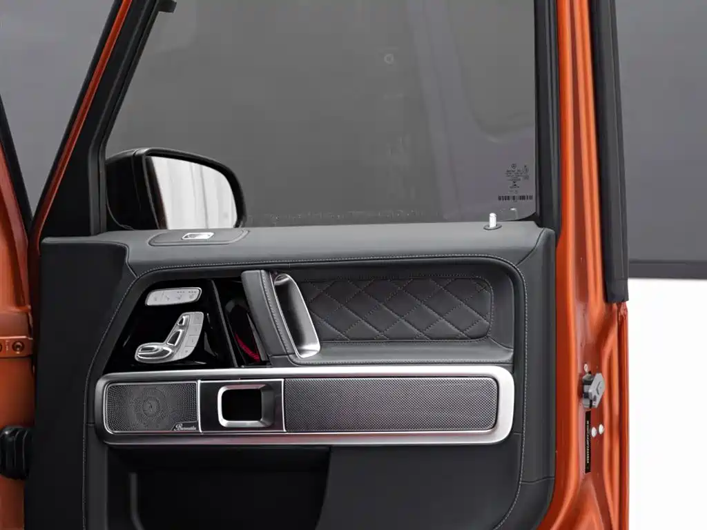 Mercedes-Benz Mercedes-Benz G-Class 2023 G 500 2025 - thumbnail 12
