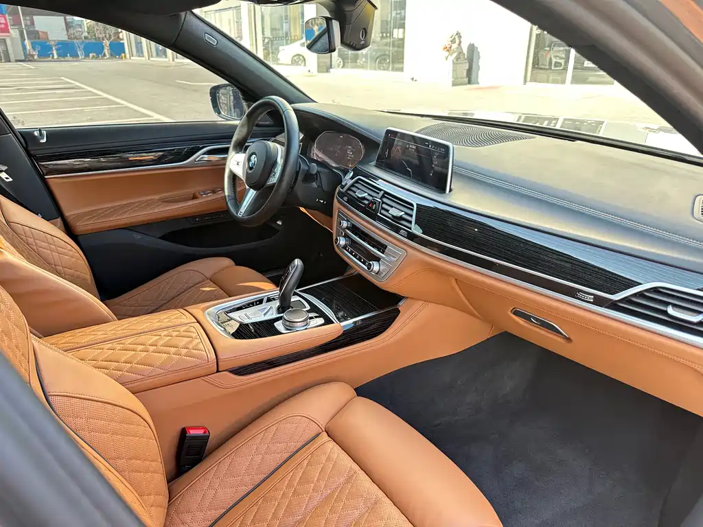 BMW BMW 7 Series 2021 730Li M Sport Package 2021 - thumbnail 10