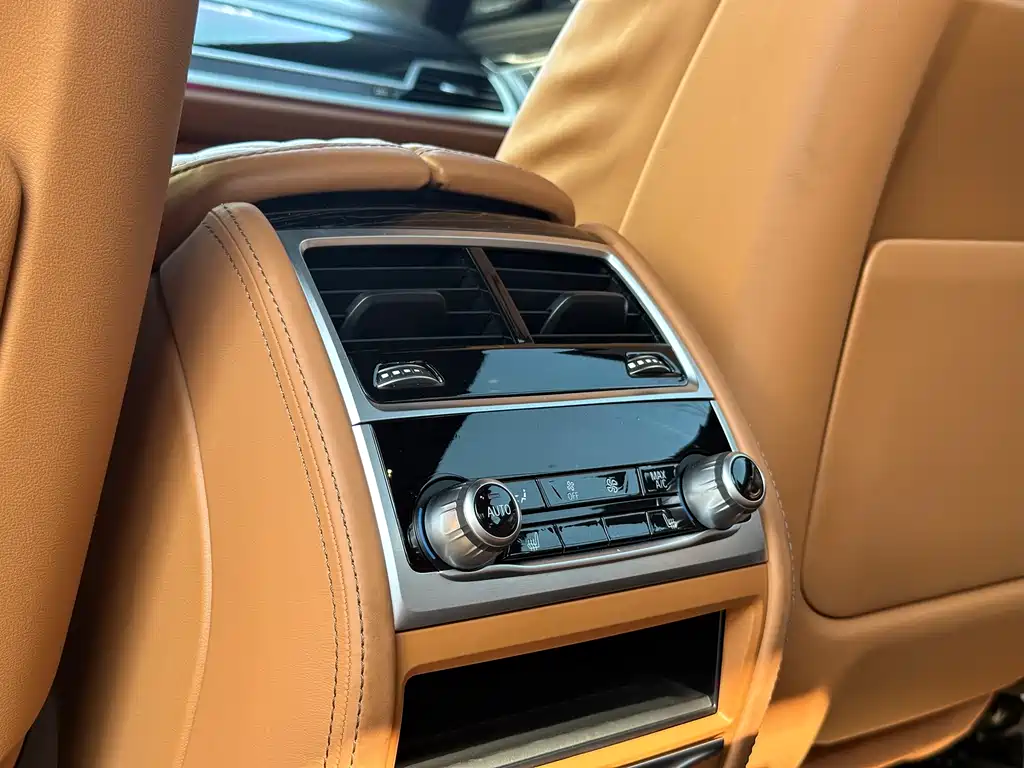 BMW BMW 7 Series 2021 730Li M Sport Package 2021 - thumbnail 21