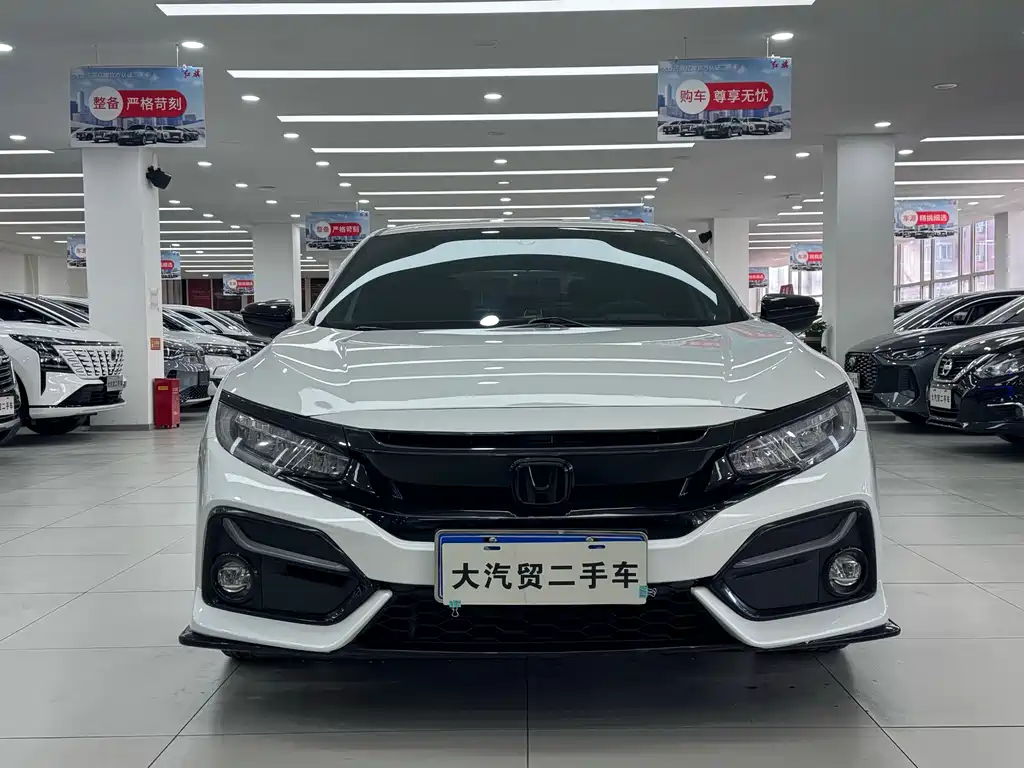 Honda Honda Civic 2021 Hatchback 220TURBO CVT潮酷控  Wait, let me correct that - "潮酷控" is not an internationally accepted model name. The proper translation should be:  Honda Civic 2021 Hatchback 220TURBO CVT 2020 - thumbnail 2
