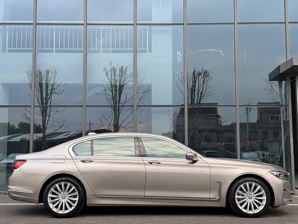 BMW BMW 7 Series 2019 730Li Luxury Package 2019 - thumbnail 3