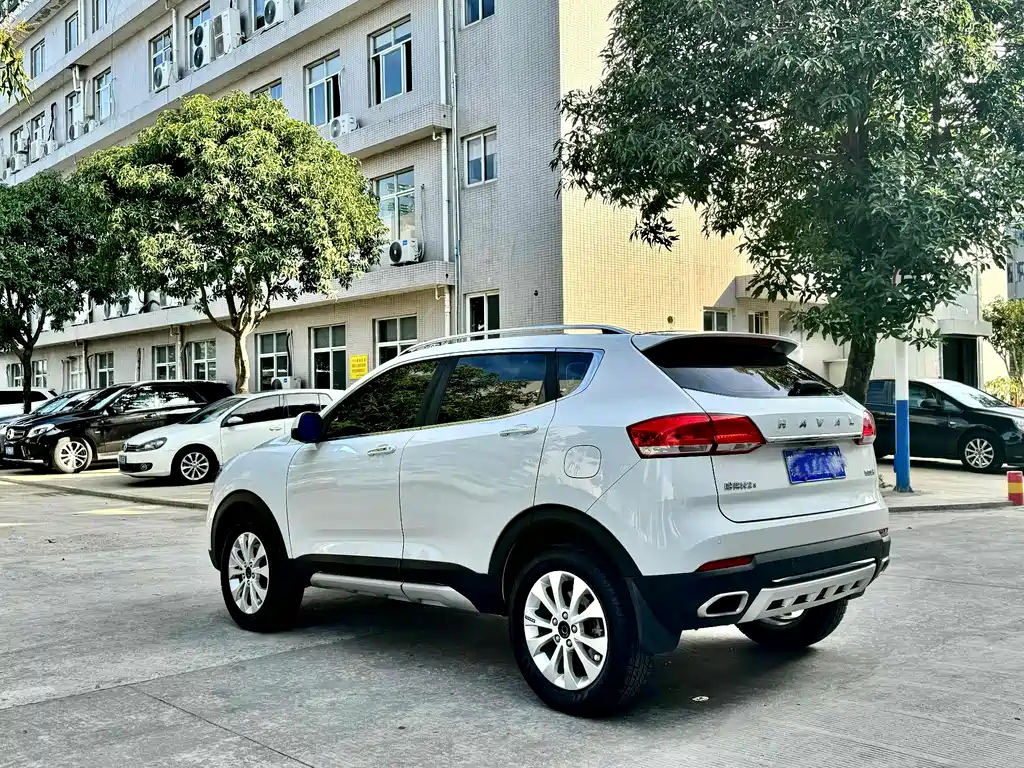 Haval Haval H2s 2017 Blue Label 1.5T DCT Elite 2017 - thumbnail 3