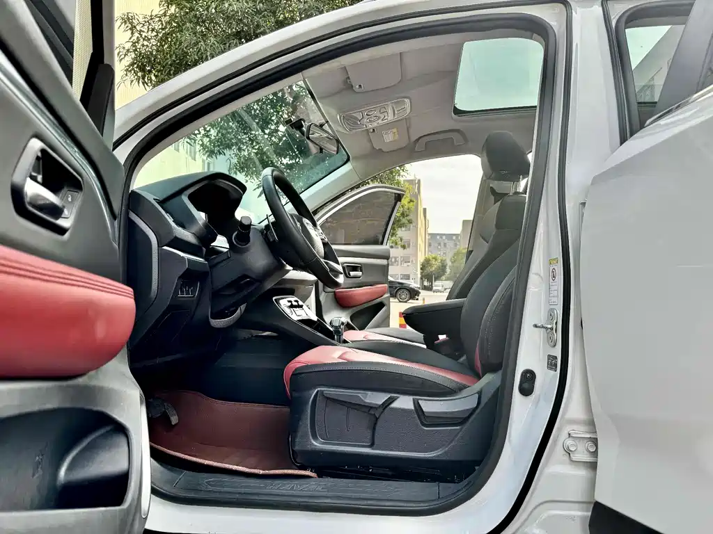 Haval Haval H2s 2017 Blue Label 1.5T DCT Elite 2017 - thumbnail 5