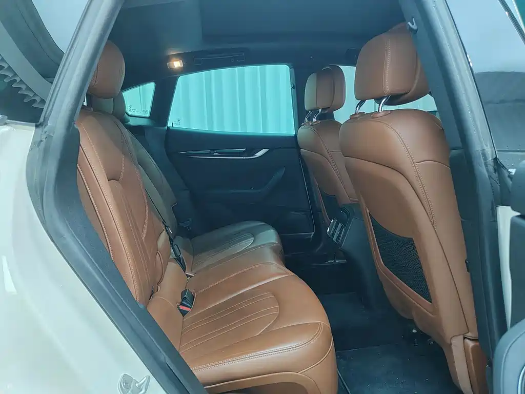 Maserati Maserati Levante 2022 2.0T GT Sport Edition 2022 - thumbnail 12