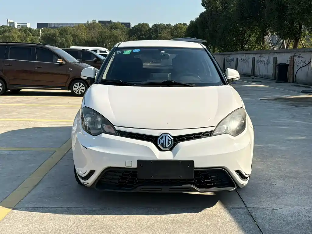 MG MG 3 2014 1.3L AMT Comfort Edition 2014 - thumbnail 2
