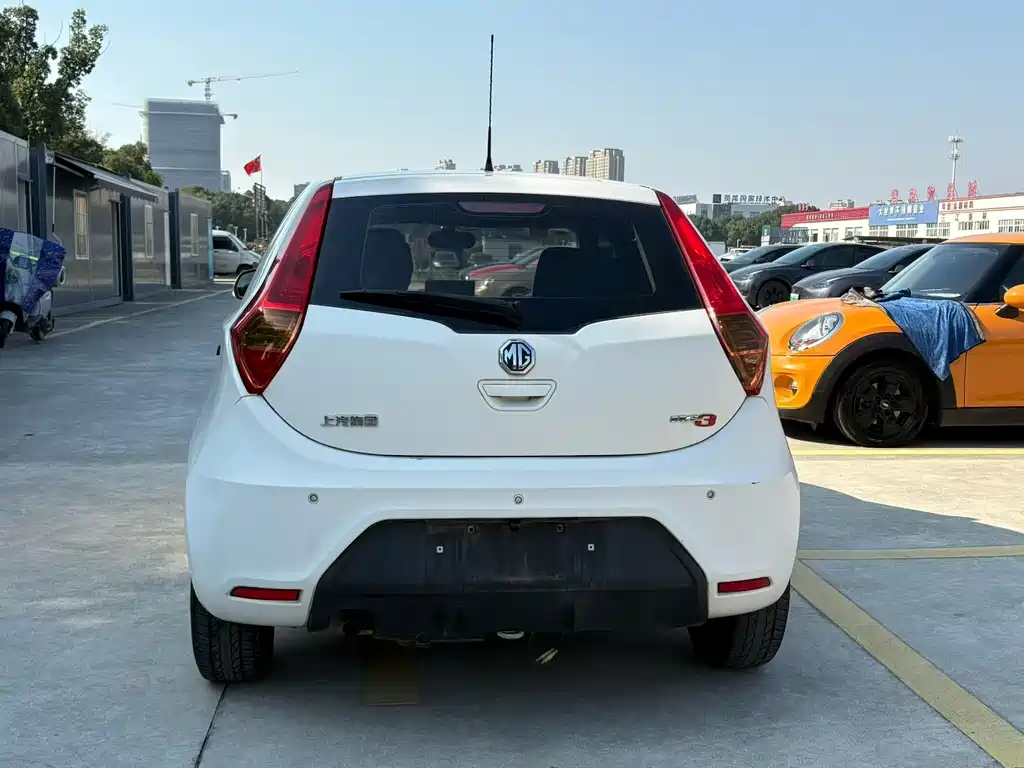 MG MG 3 2014 1.3L AMT Comfort Edition 2014 - thumbnail 5