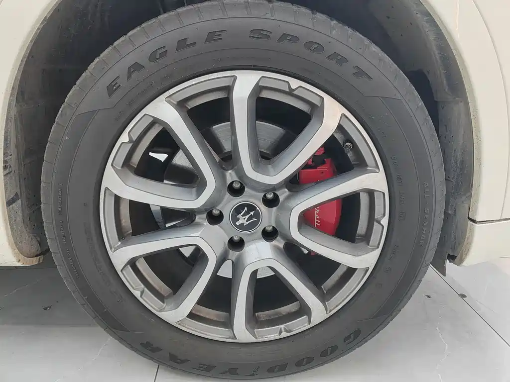 Maserati Maserati Levante 2022 2.0T GT Sport Edition 2022 - thumbnail 18