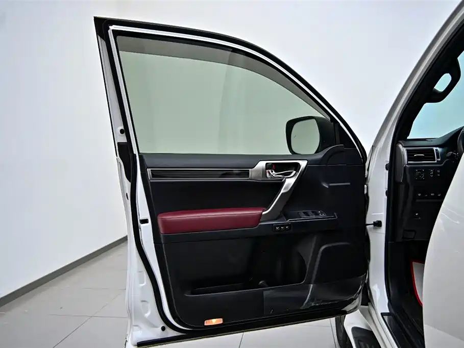 Lexus Lexus GX 460 2023 Model US Specification 2023 - thumbnail 17