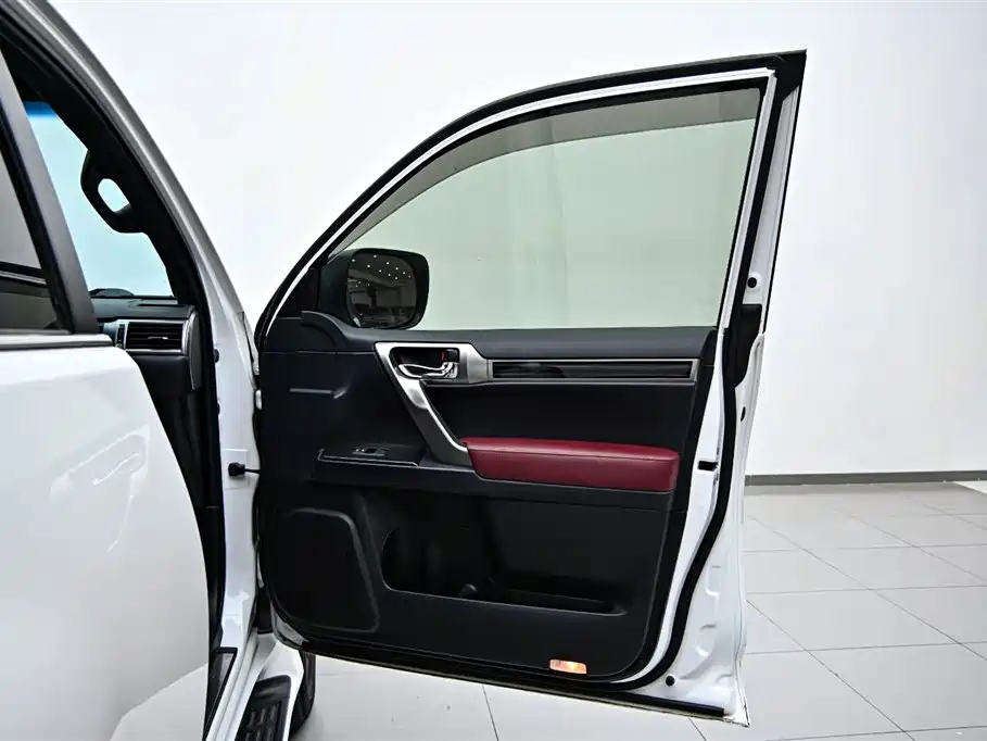 Lexus Lexus GX 460 2023 Model US Specification 2023 - thumbnail 18